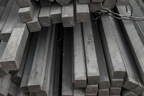 ASTM A105 CS Square Bars